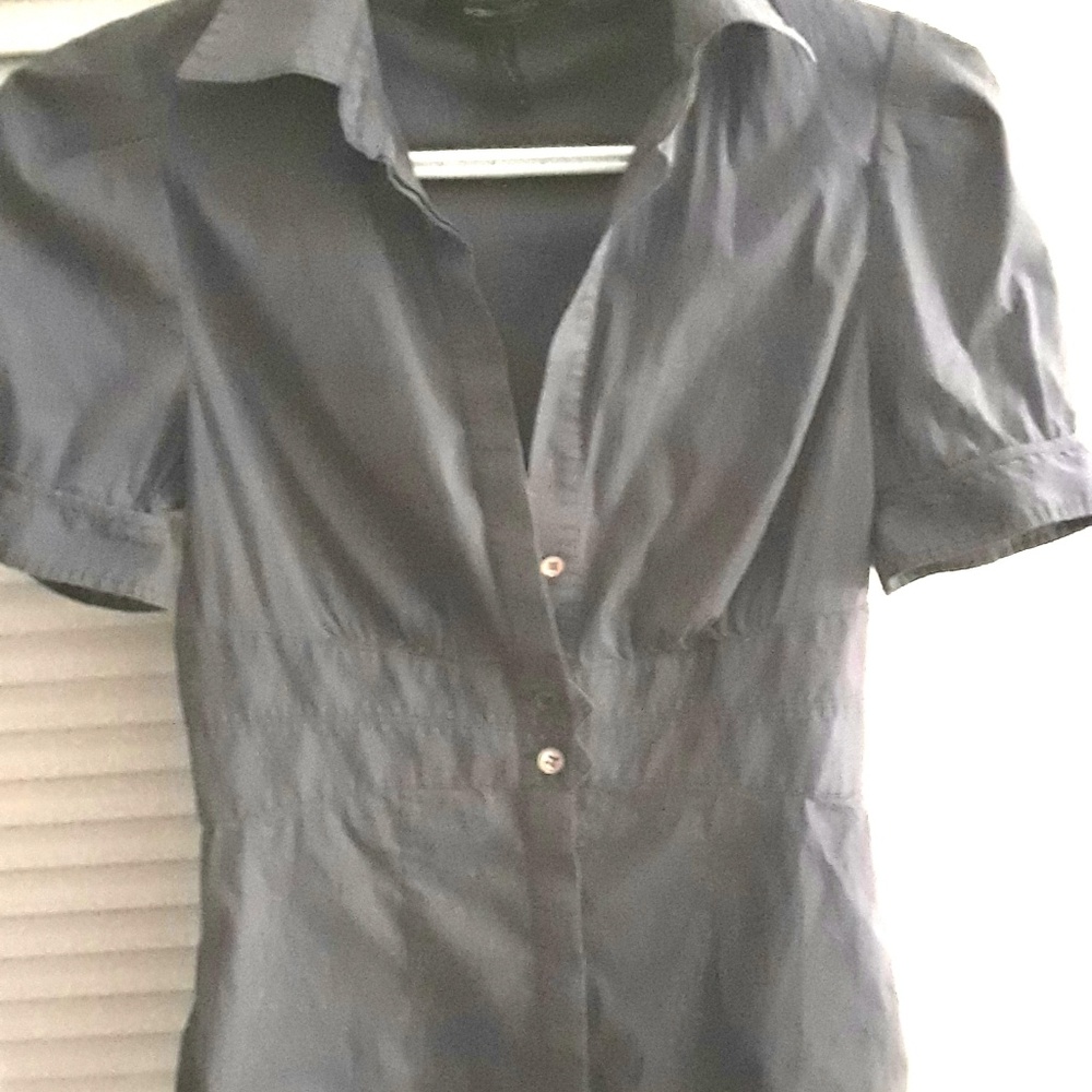 ❤BCBG MAXMAZRIA GREY PRETTY BLOUSE!